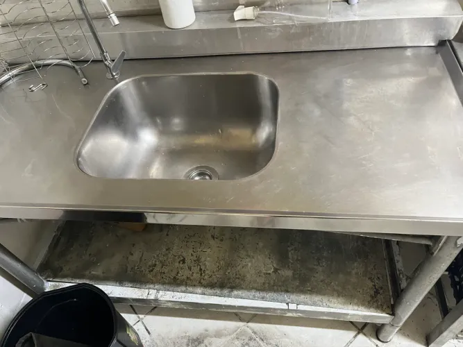 Mesa e pia de inox