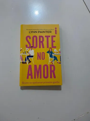 Livro Sorte no Amor em ótimo estado de conservação sem marcações