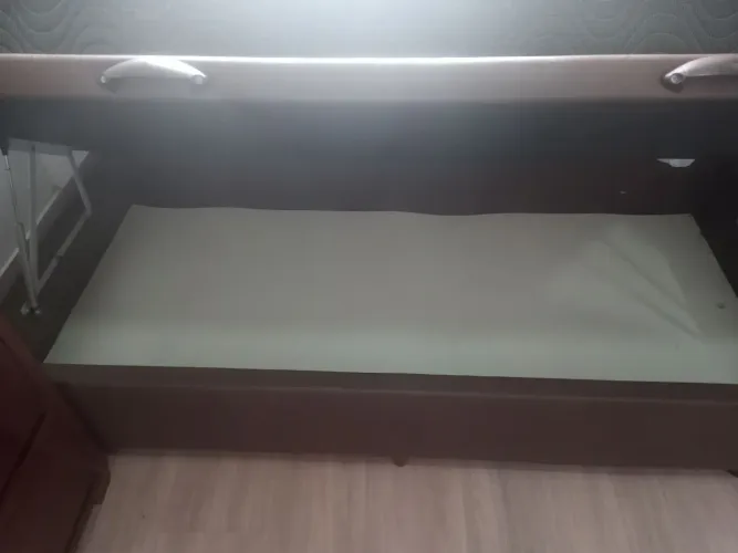 Vendo cama baú