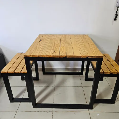 Mesa Industrial Madeira com 2 bancos