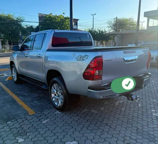 Toyota Hilux CD SRV 4X4 2.8 TDI Diesel Aut. 2016