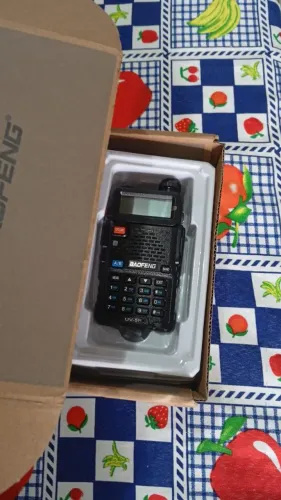 HT BAOFENG UV -5R na Caixa 