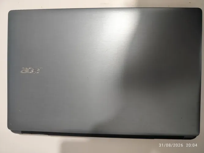 Notebook Acer HT-1 E5-571G-760Q