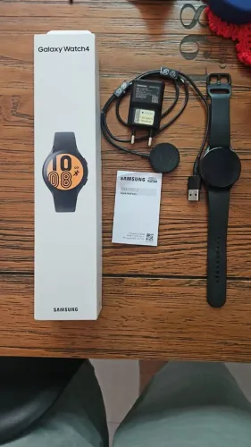 Galaxy watch 4 bt 44mm.