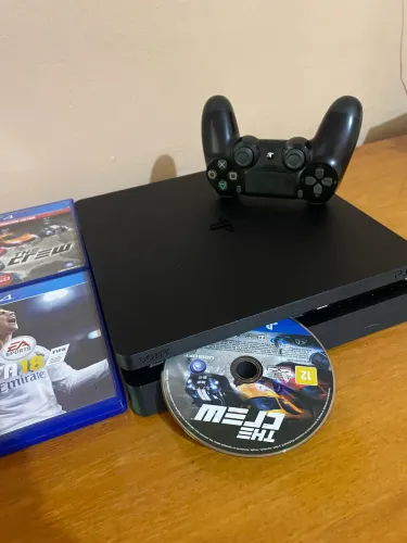 Ps4 slim 1 terabyte
