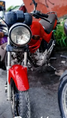 YAMAHA YBR 125cc 2002