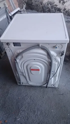 Máquina lava e seca 