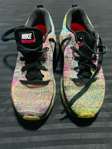 TÊNIS NIKE FLYKNIT MAX
