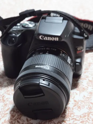 Vendo canon SL3 seminova,  apenas 1 ano de uso, acompanha 3 lentes (18-55, 10-18 e 75-300)