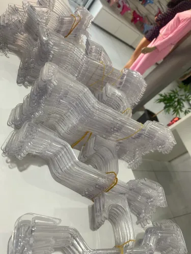Cabide de acrílico ótimo para lingerie e peças pequenas