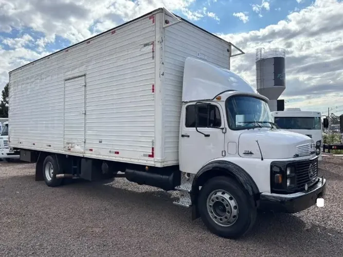 M.Benz L 1114 87/87 Bau Furgao R$ 135.000,00 av
