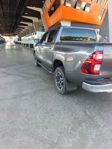 Toyota Hilux CD SR 4X4 2.8 TDI Diesel Aut. 2021