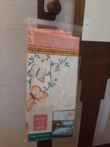 Jogo americano 6 peças. Döhler (Clean). Estampa borboleta. 45x31cm. 100% algodão. 