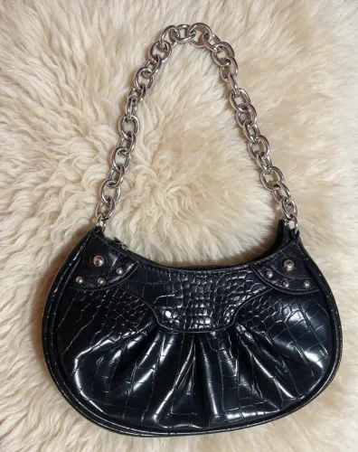 Bolsa preta corrente