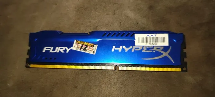 RAM Kingston HyperX Fury de 4GB.