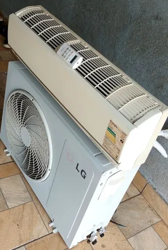 Central de Ar 12 mil btus já instalada 