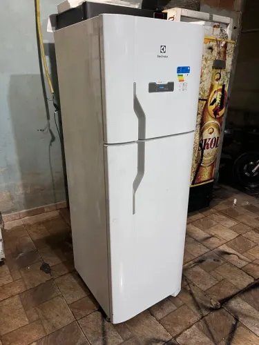 Geladeira Eletrolux Frost free