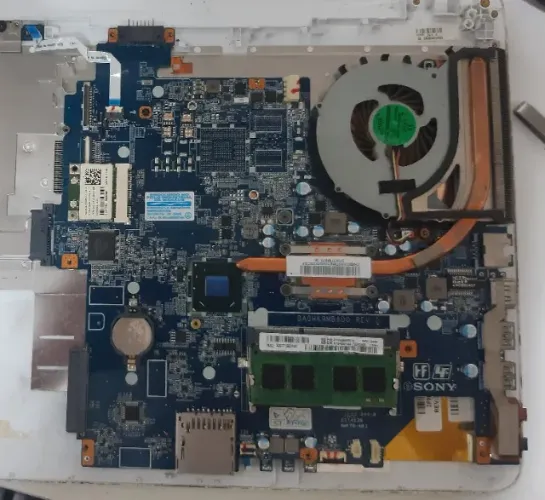 PLACA MÃE SONY VAIO SVF15213CBW - CORE i5-3337U - Funcionando