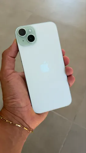 iPhone 15 Plus 