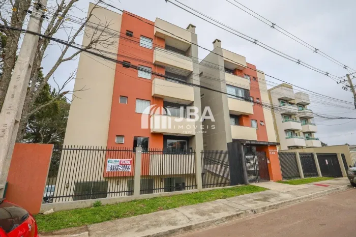 CONFORTO, NATUREZA E PRATICIDADE EM QUATRO BARRAS