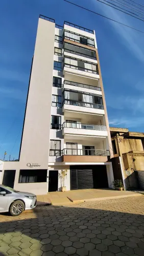Alugo apt de 3qtos com suite,elevador e garagem, Guaçui -ES.