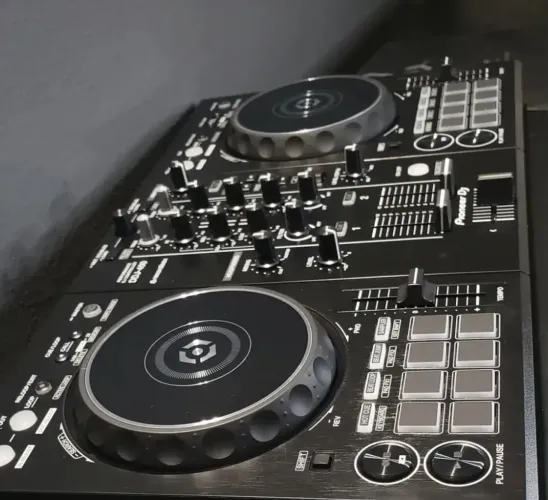 CONTROLADORA DDJ 400 PIONEER