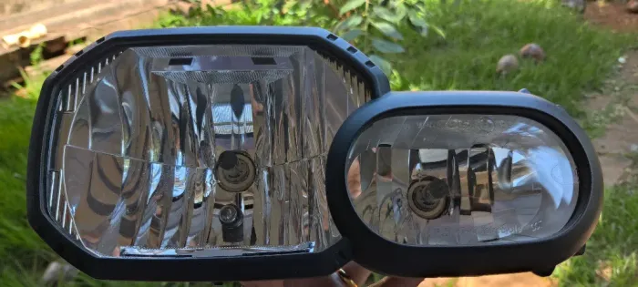Farol BMW F800GS, F800R e F650GS alemã