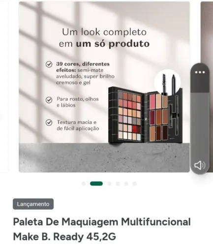 Estojo de maquiagem com batom, rimel e máscara e lapis