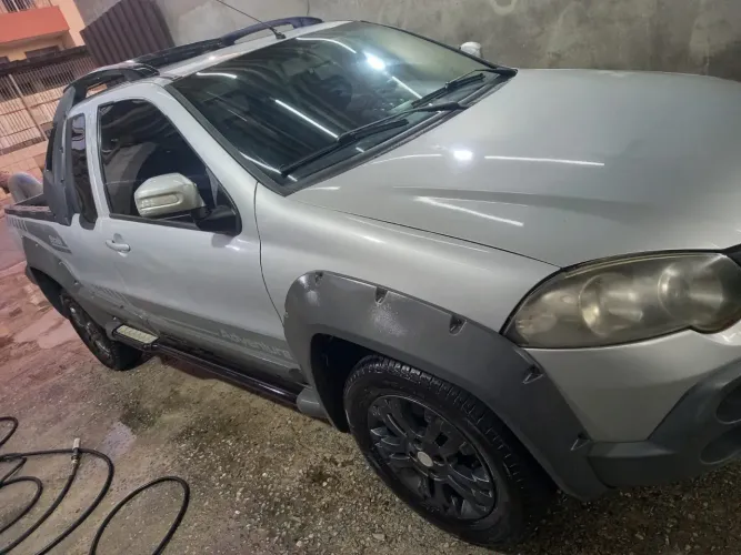 Fiat Strada Adventure 1.8/ 1.8 Locker Flex CE 2009