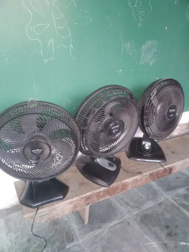 Vendo três ventiladores 40 cm Revisados. Arno, Britânia e Mondial.