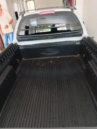 Ford Courier 1.6 L/ 1.6 Flex 2009