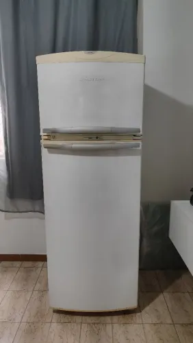 PARA CONCERTO | Geladeira Frost Free Brastemp