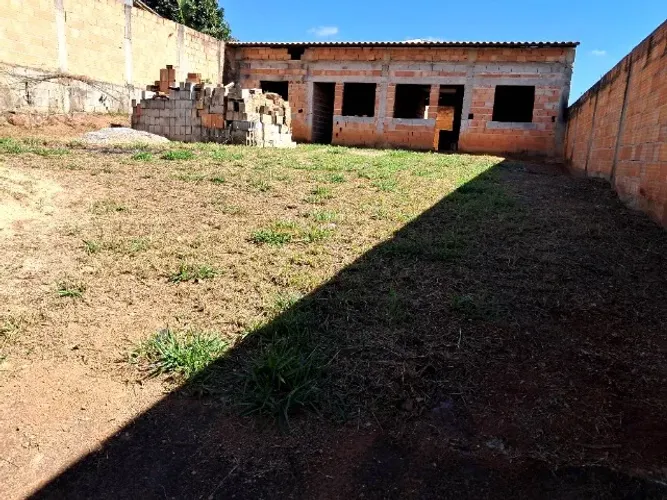 Vende se duas casas 2 quartos no bairro Monte Sinai