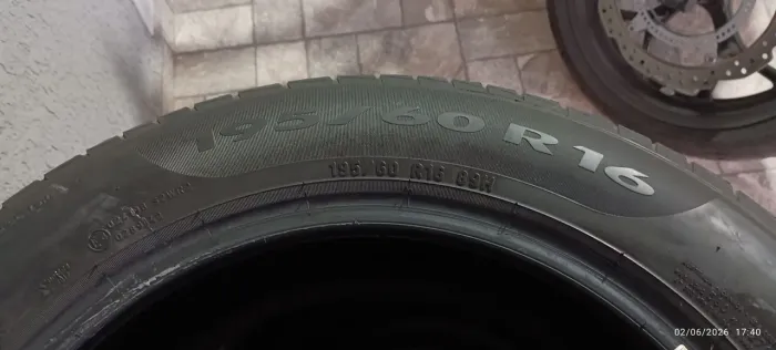 Pneus Pirelli 195/60/16