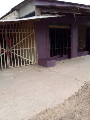 Vende-se ponto comercial
