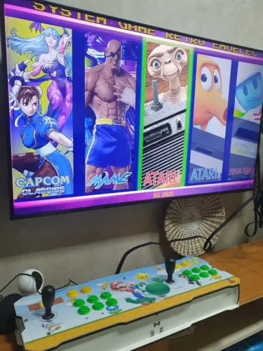 mesa de video game com mais de 20 mil jogos