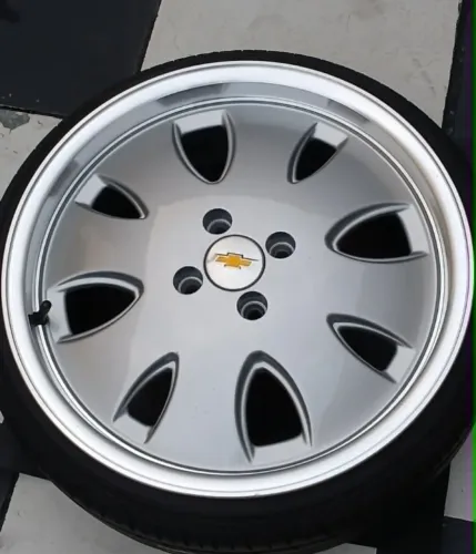 Rodas do Opala aro 17 furação 4x100 c/ pneus 165/35