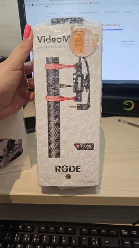 Microfone Rode VideoMic NTG Shotgun Híbrido Analógico/USB com Montagem em Câmera