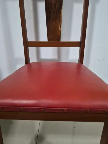 Cadeira antiga
