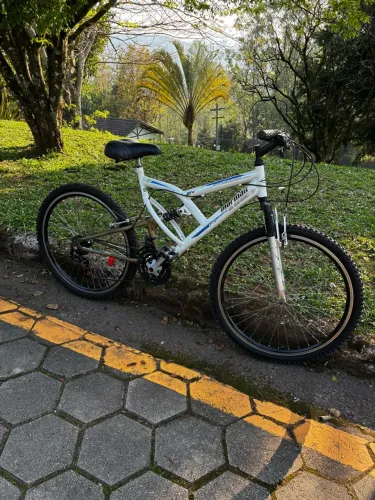 Bicicleta mormaii 21v aro 26