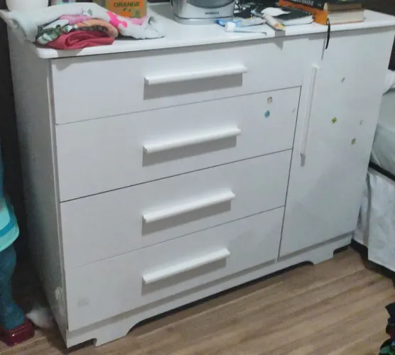 Cômoda + Guarda-Roupa excelentes