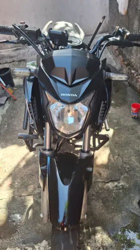 Honda CB Twister 250 2019 - IPVA Pago + 2 Capacetes