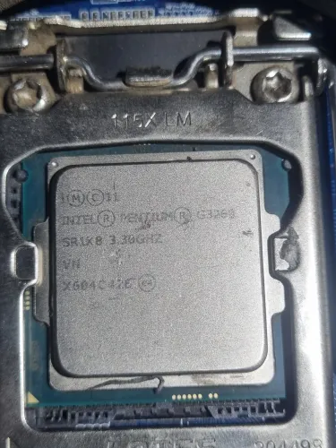 1 pc e uma placa mãe