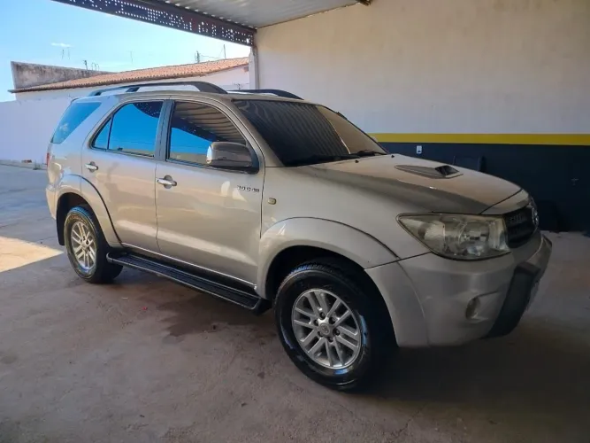 Toyota Hilux SW4 SRV D4-d 4X4 3.0 TDI Dies. AUT 2008