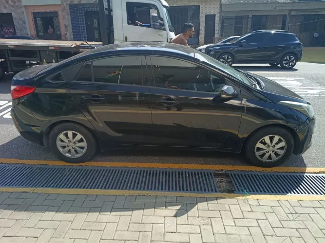 Hyundai HB20S C.style/c.plus1.6 Flex 16V Aut. 4P 2014