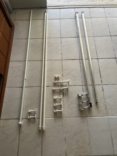Kit com 04 varões de cortina (3 de 1,50 m e 1 de 2,50 m)