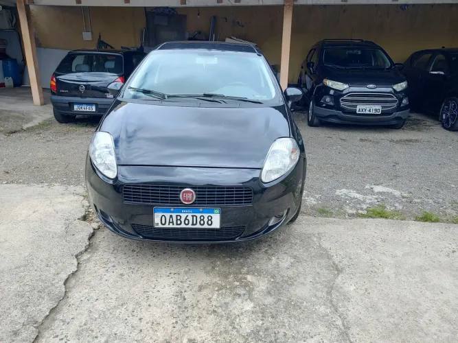 Fiat Punto Attractive 1.4 Fire Flex 8V 5P 2012