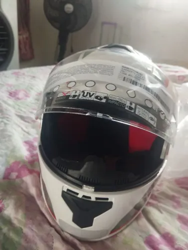 Capacete novo na Caixa