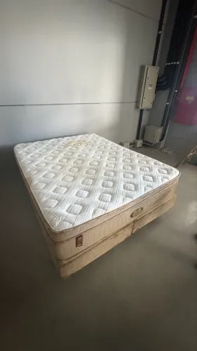 Cama Queen
