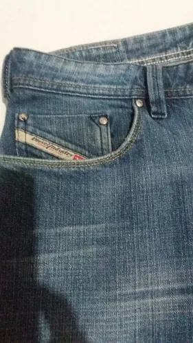 Calça diesel masculina 250,00 n°40 brasil